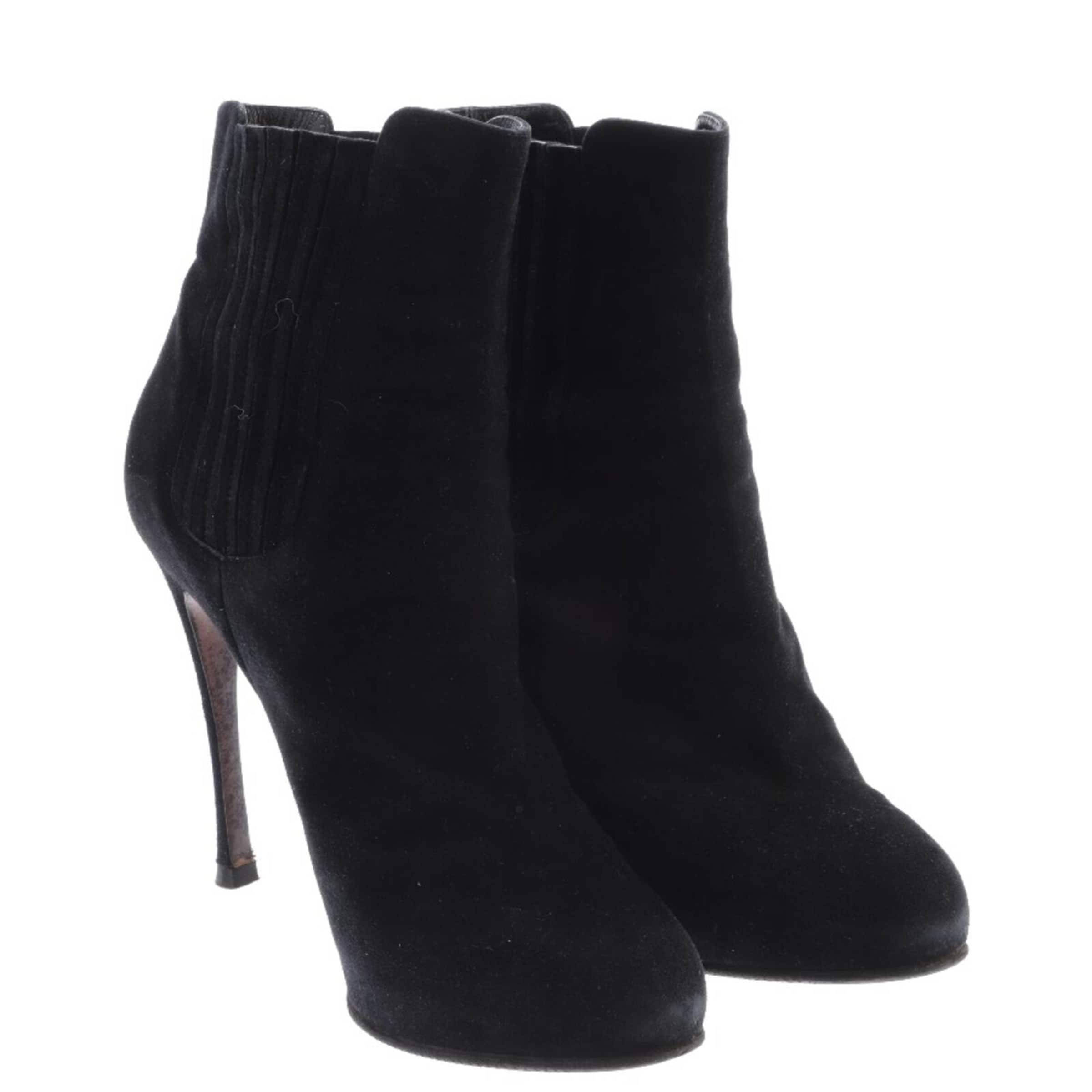 Gianvito Rossi Dress Boots in 38,5 in Black: front