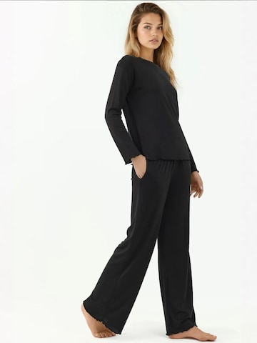 Hiccup Pajama in Black