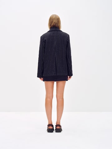 Blazer 'Jamie' ABOUT YOU x Toni Garrn en bleu