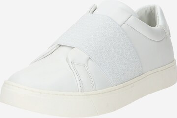 Scarpa slip-on di Calvin Klein in bianco: frontale