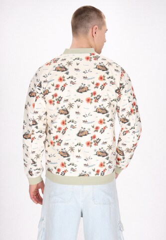 MO Between-season jacket in White