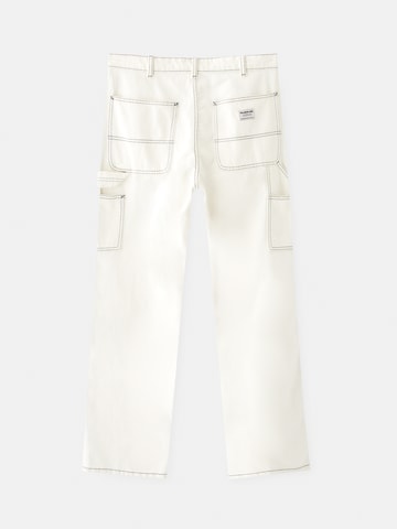 Pull&Bear Loosefit Jeans in Wit