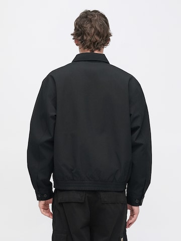 juoda Carhartt WIP Demisezoninė striukė 'Neven'