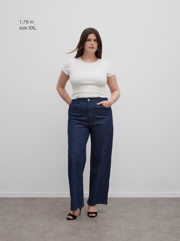 Maglietta di RÆRE by Lorena Rae in bianco