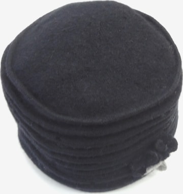 Chaplino Hat in Black: front