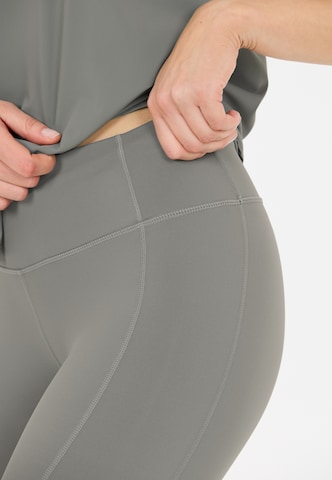 ENDURANCE Skinny Sportbroek 'Strong' in Groen
