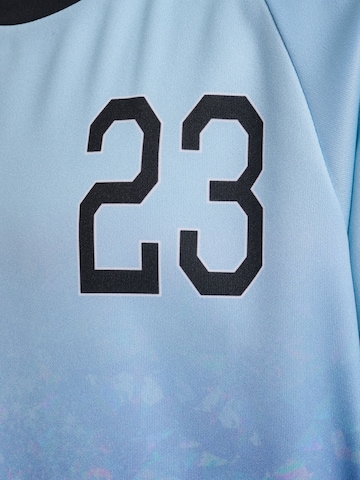 Hummel Performance shirt in Blue