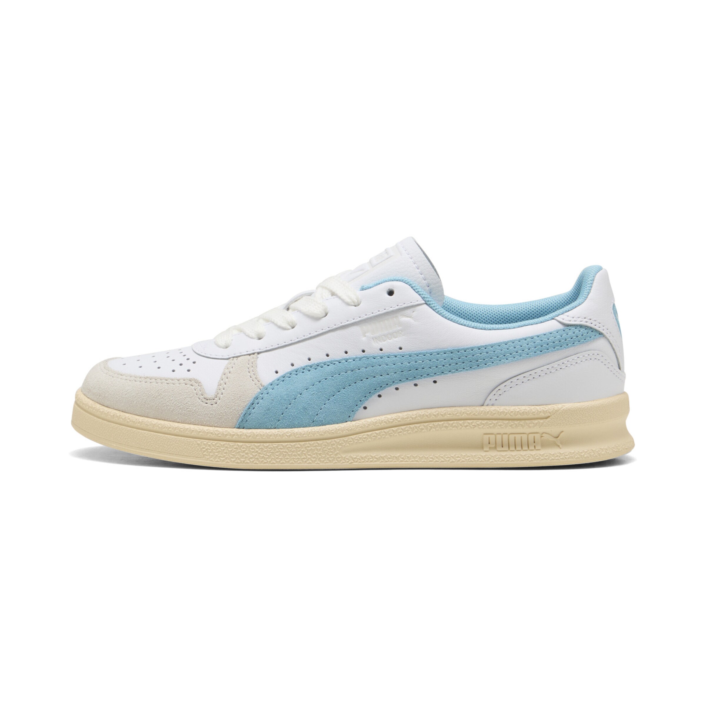 PUMA Sneakers in White: front