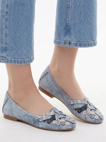 Maciejka Ballet Flats in Blue