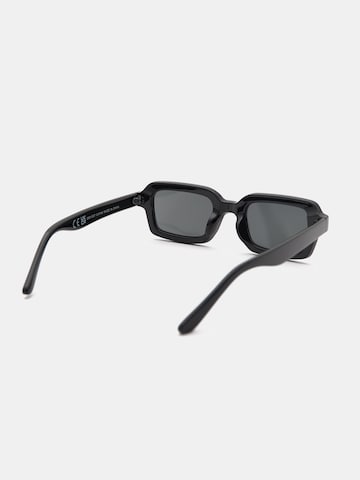 Pull&Bear Sunglasses in Black