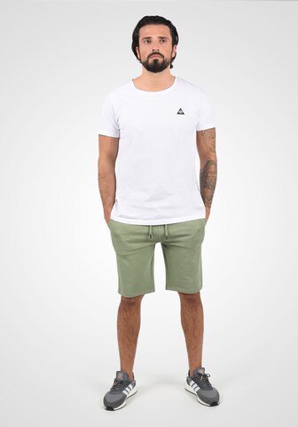 !Solid Regular Sweatshorts in Grün