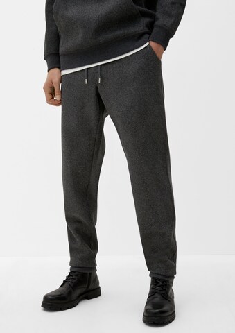 Effilé Pantalon s.Oliver en gris : devant