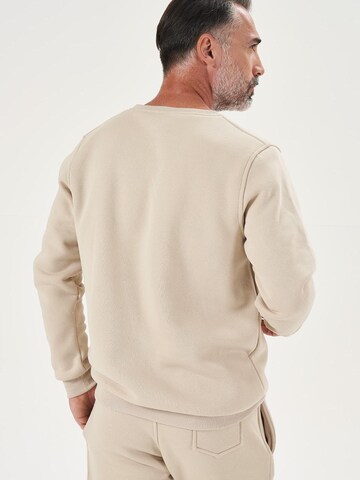 LOUIS LECLER Sweatshirt 'Carter' in Beige