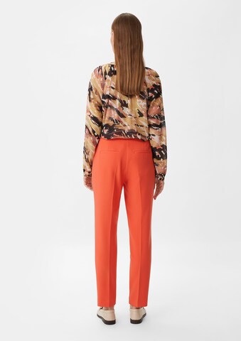 Regular Pantalon COMMA en orange : derrière