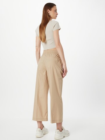 Wide leg Pantaloni cu dungă de la s.Oliver pe bej