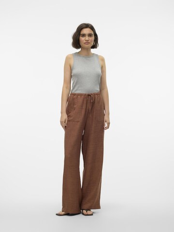 VERO MODA Wide Leg Bukser 'MELANEY' i brun