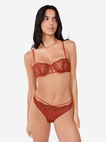 String di ETAM in marrone