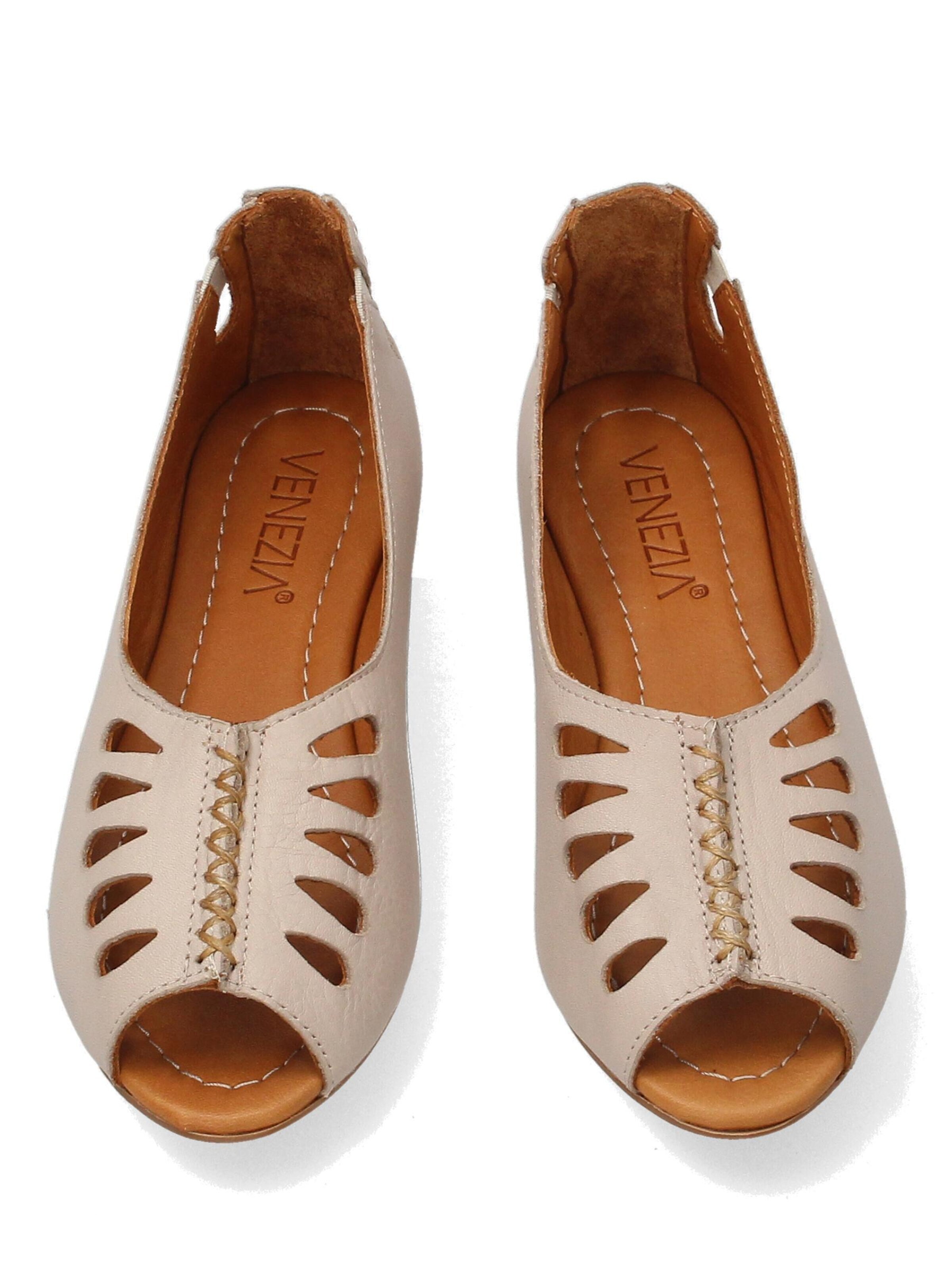 VENEZIA Ballet Flats in Beige