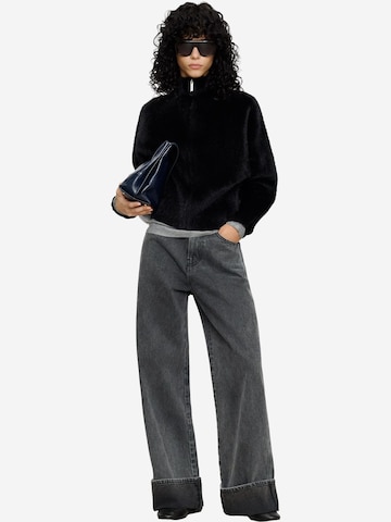 Adolfo Dominguez Between-Season Jacket in Black