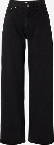 EDITED Loose fit Jeans 'Kaya' in Black: front