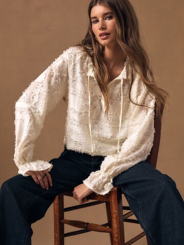 Bluză de la Next pe bej: față