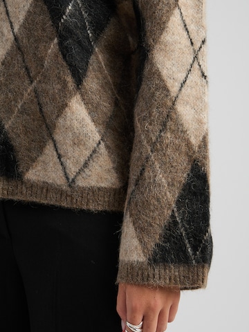 Pullover 'Inara' di minus in grigio