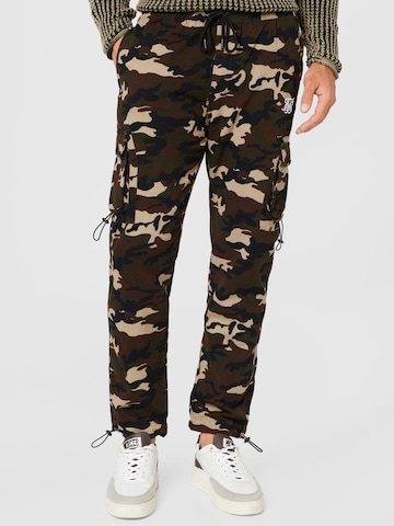 SikSilk Regular Cargo Pants in Green: front