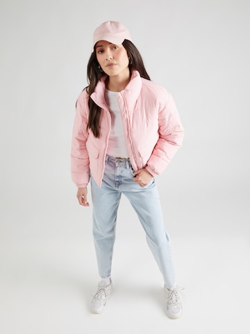 Tommy Jeans - Casaco de inverno em rosa