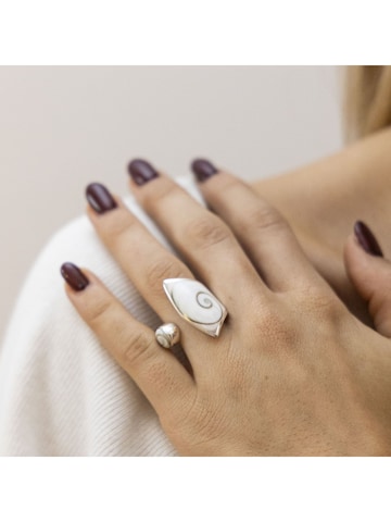 Zeeme Ring in Weiß: Vorderseite