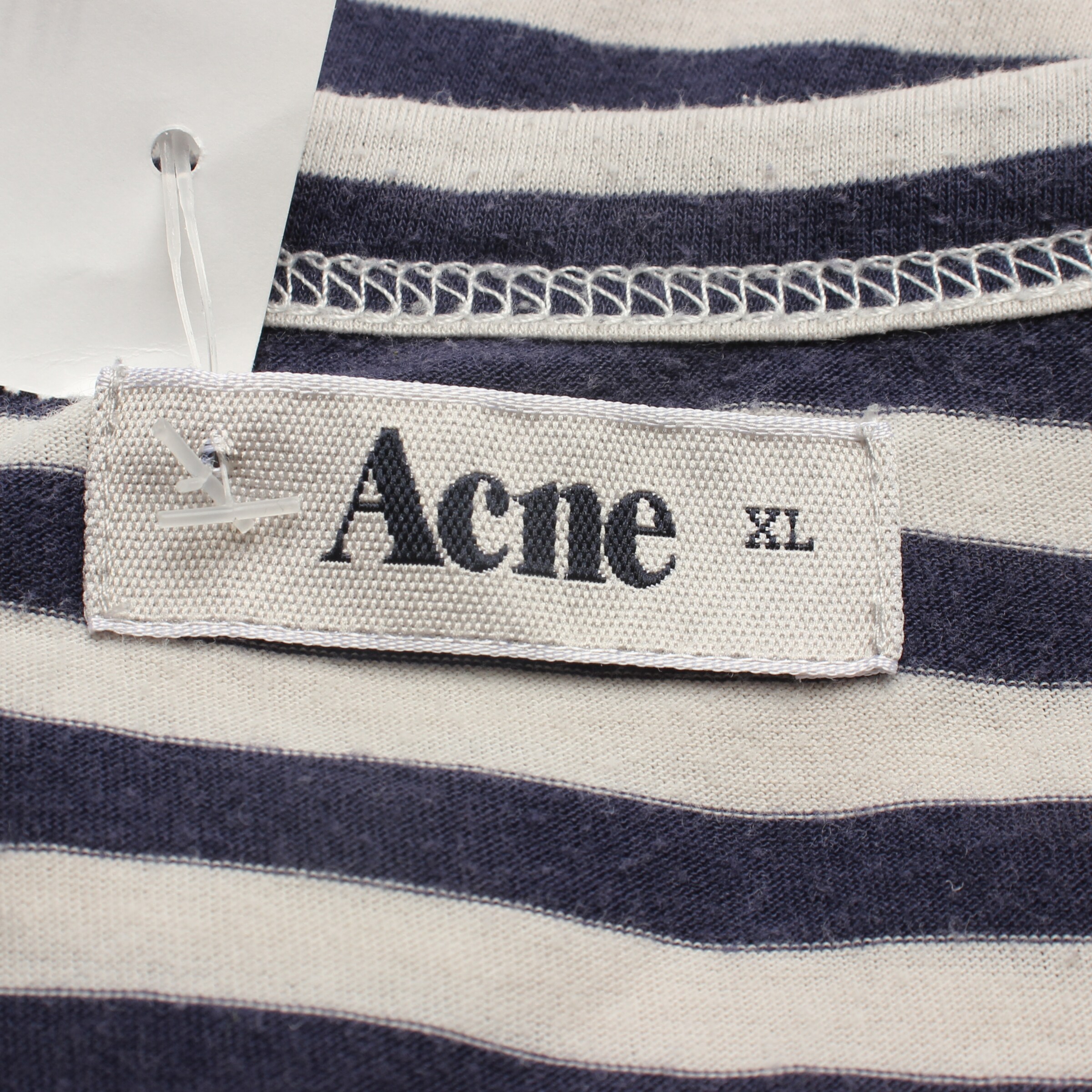 Acne T-Shirt XL in Blau