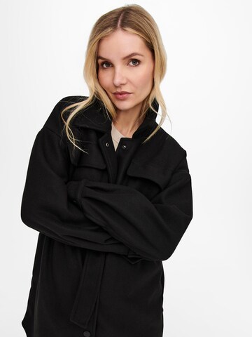 Only Maternity Between-Season Jacket in Black