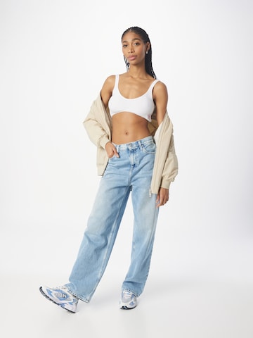 Top in maglia di Calvin Klein Jeans in bianco