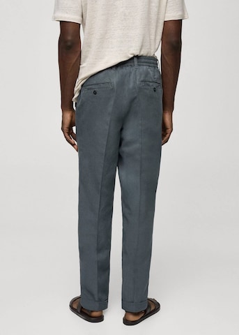 Regular Pantalon à plis 'Delave' MANGO MAN en bleu