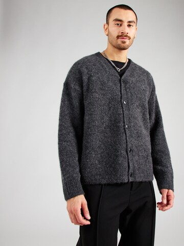 WEEKDAY - Cárdigan en negro: frente