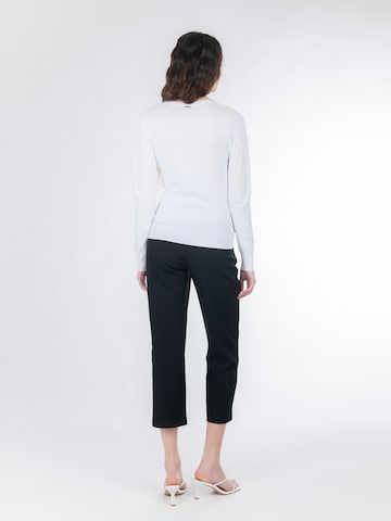 Influencer Πλεκτή ζακέτα σε λευκό