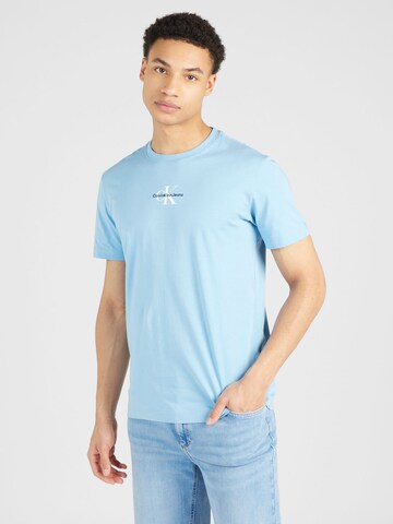 Tricou de la Calvin Klein Jeans pe albastru: față