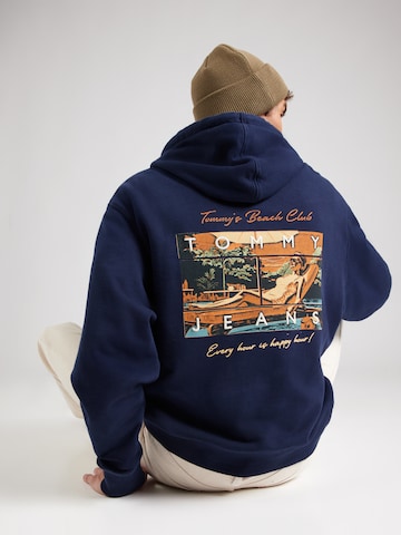 Tommy Jeans Mikina 'BEACH CLUB' – modrá: přední strana
