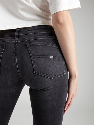 Tommy Jeans ضيق جينز 'SOPHIE' بلون أسود