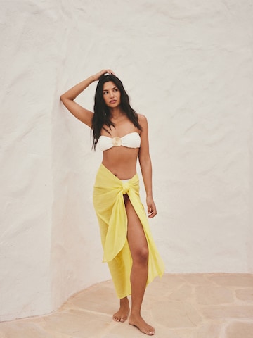 Next - Toalha de praia em amarelo