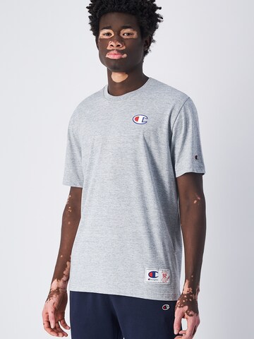 Champion Authentic Athletic Apparel T-Shirt in Grau: Vorderseite