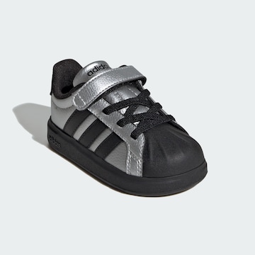 ADIDAS SPORTSWEAR Sneaker 'Streettalk' in Silber