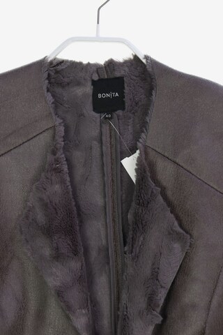 BONITA Vest in L in Grey