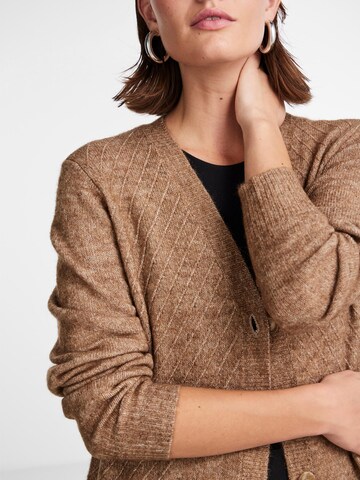 YAS Knit Cardigan 'JULIETTA' in Brown