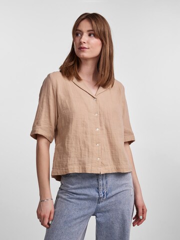 PIECES Blouse 'Tina' in Brown: front