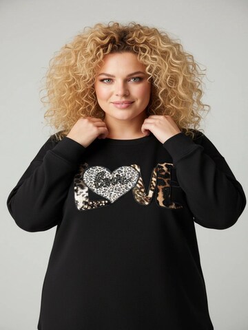 Shape Of You Sweatshirt in Black