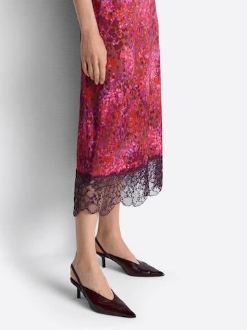 Rich & Royal - Falda en rojo