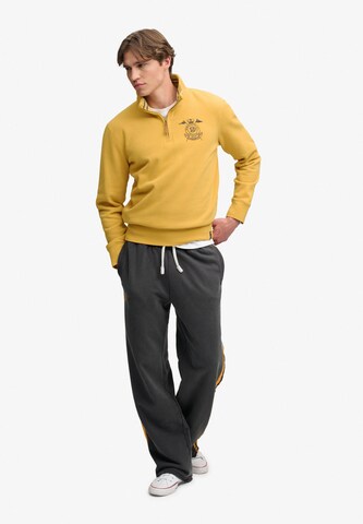 Superdry & Co Sweatshirt 'Varsity' in Gelb