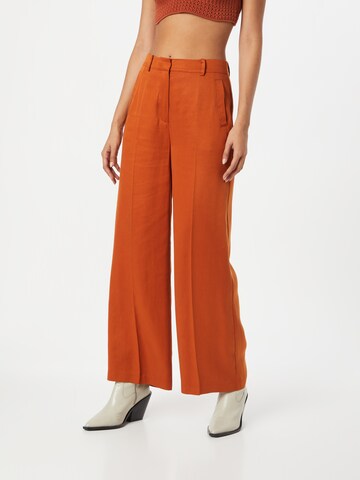 Atelier Rêve Wide leg Trousers with creases 'Lenni' in Brown: front