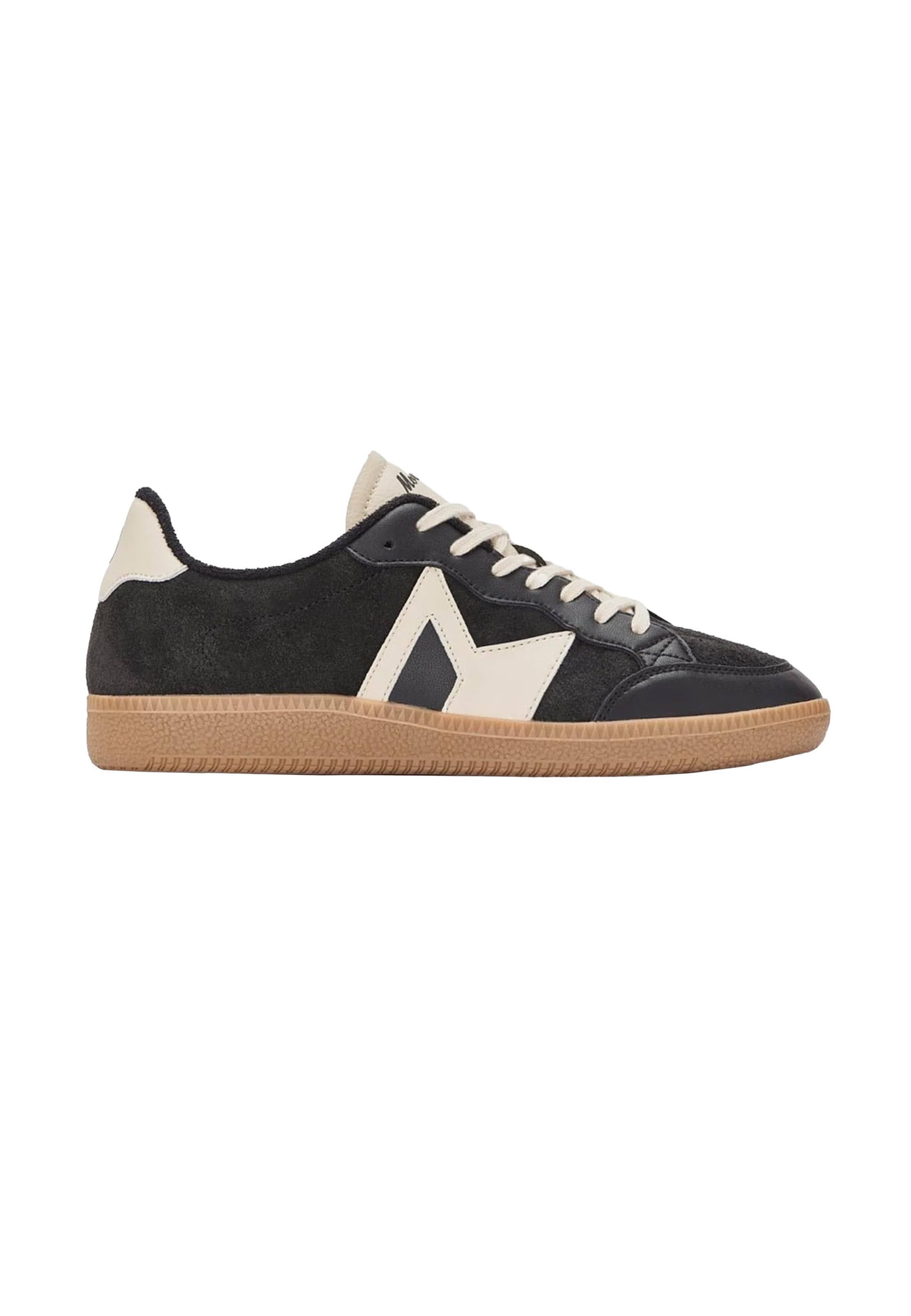 Morrison Platform trainers 'Moma' in Black: front