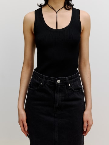 EDITED Knitted Top 'Maura' in Black: front